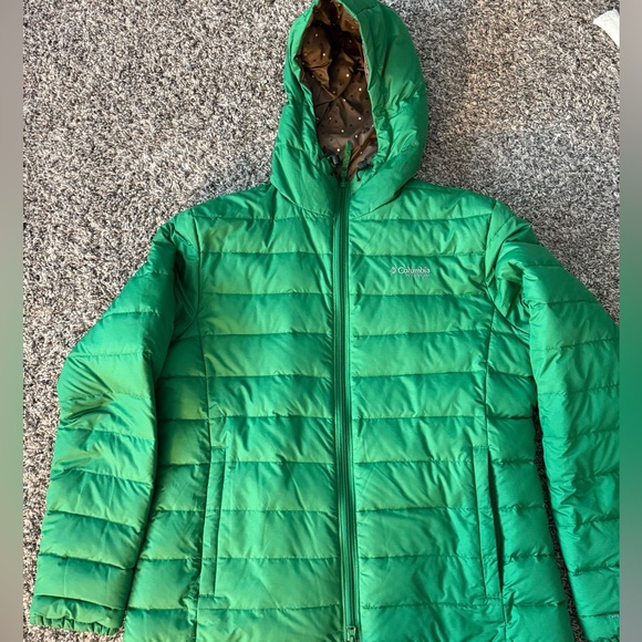 Columbia Jackets & Blazers - Columbia Quilted Hooded Jacket Bright Green reversible brownish polka dots.